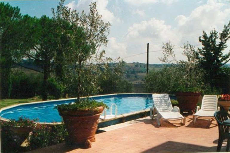Villa con piscina 10 posti letto  Piscina001.jpg