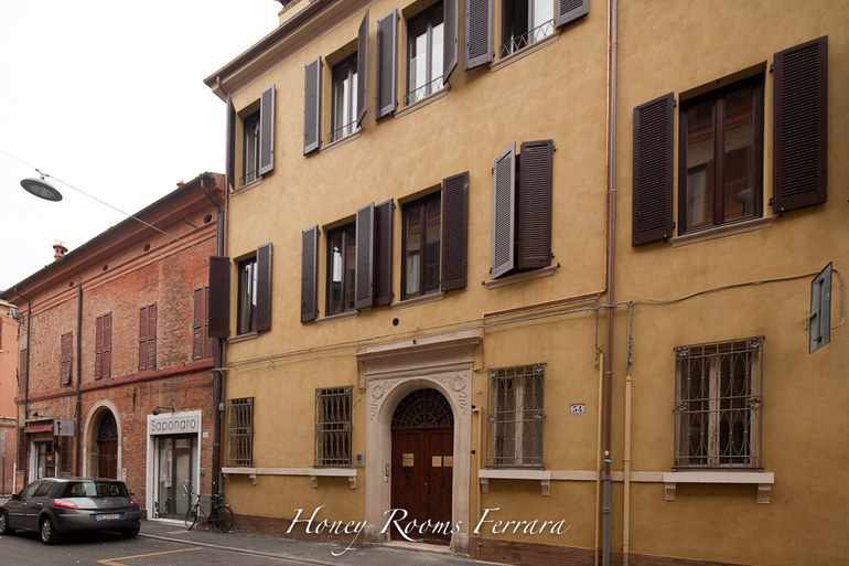 Honey Rooms Ferrara Honeyrooms-fotogeneriche-1.jpg
