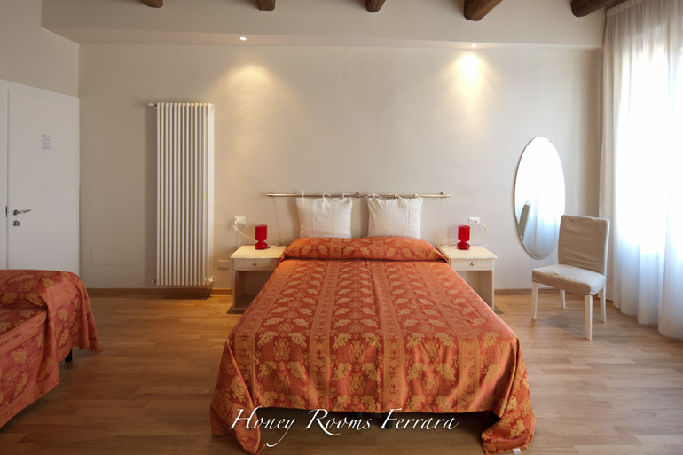 Honey Rooms Ferrara Stanza3-3.jpg