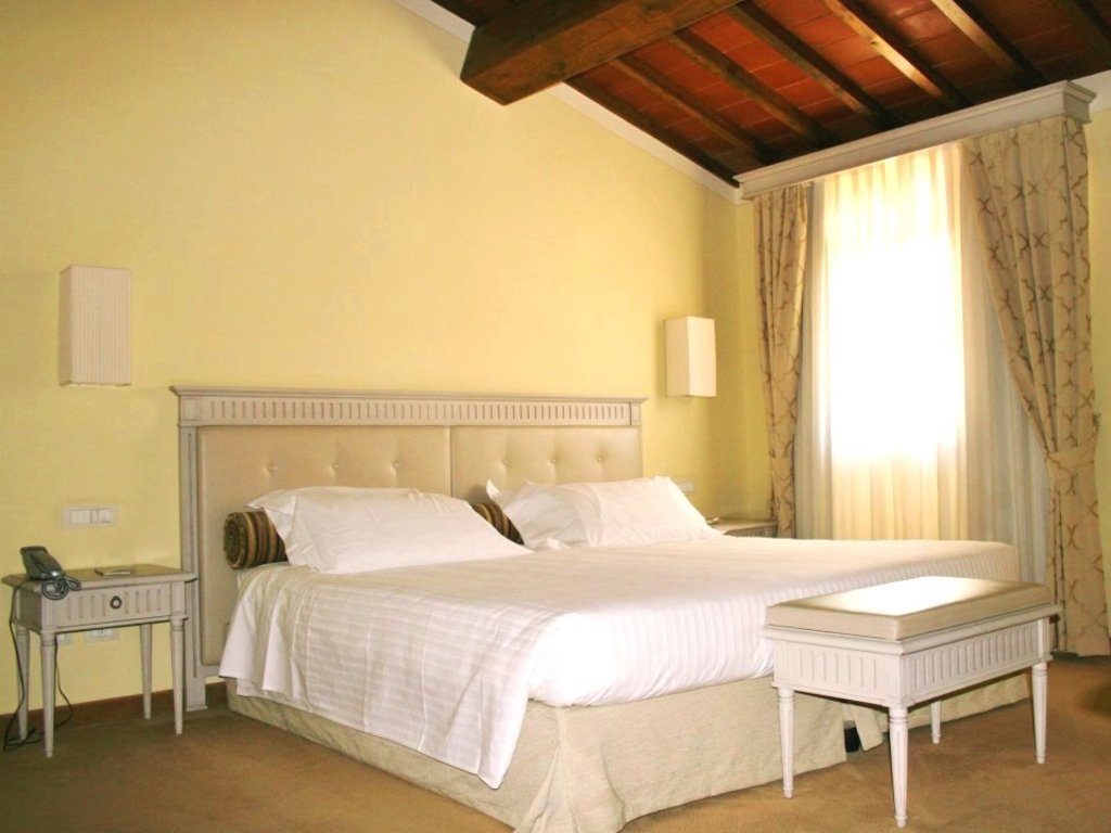 OFFERTA WEEKEND ROMANTICO SAN VALENTINO Bed and breakfast toscana hotel certaldo.jpg